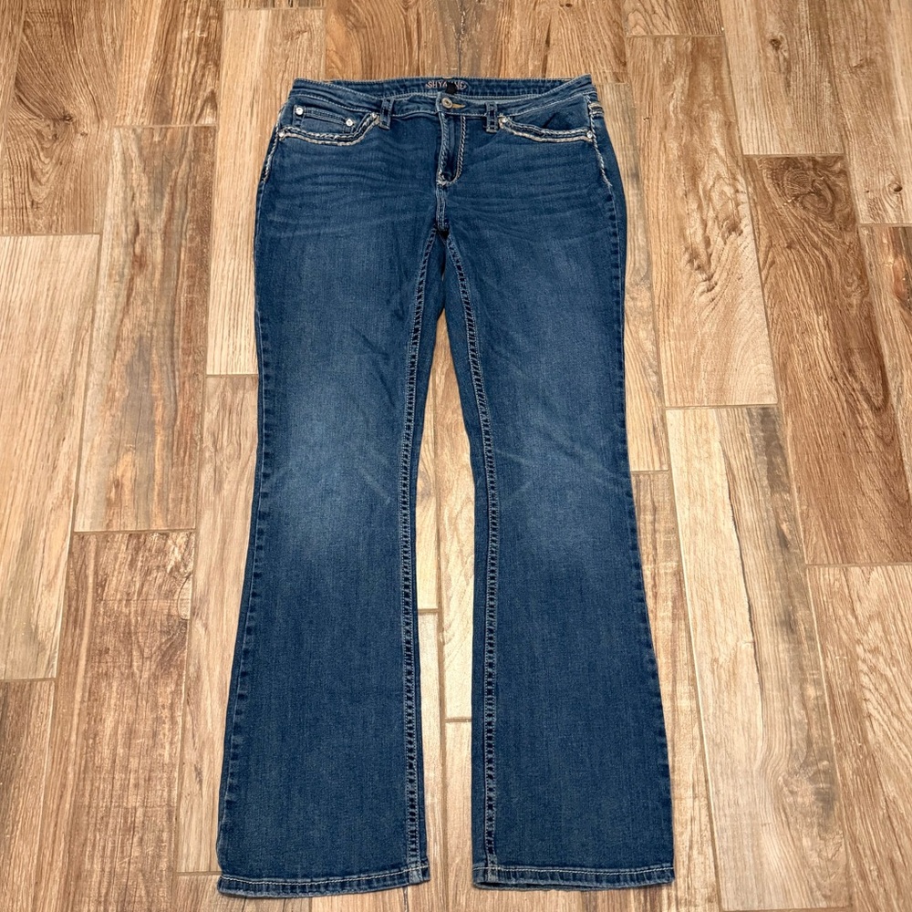 Shyanne Women's Scroll Dark Wash Bootcut Jeans